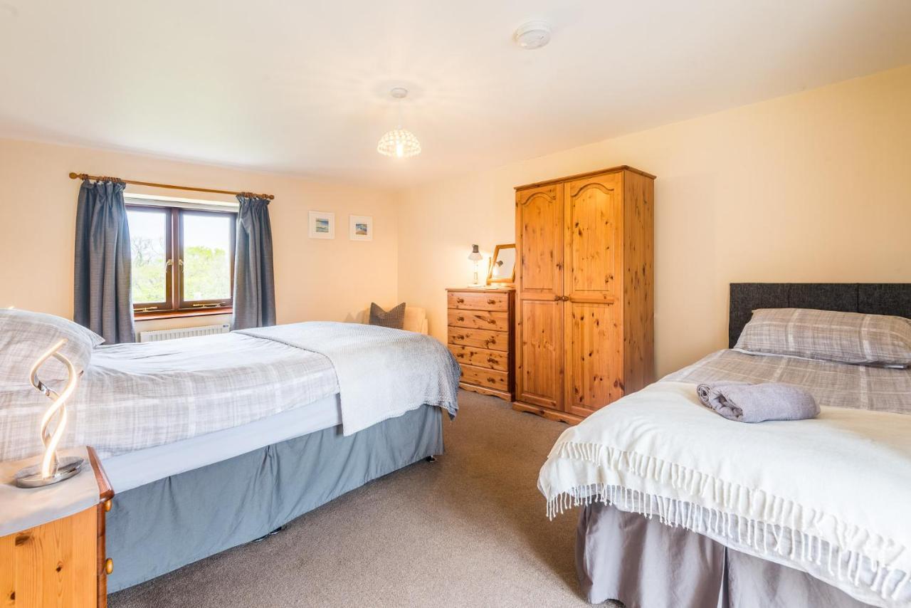 Well Farm Cottages North Tamerton Exteriör bild