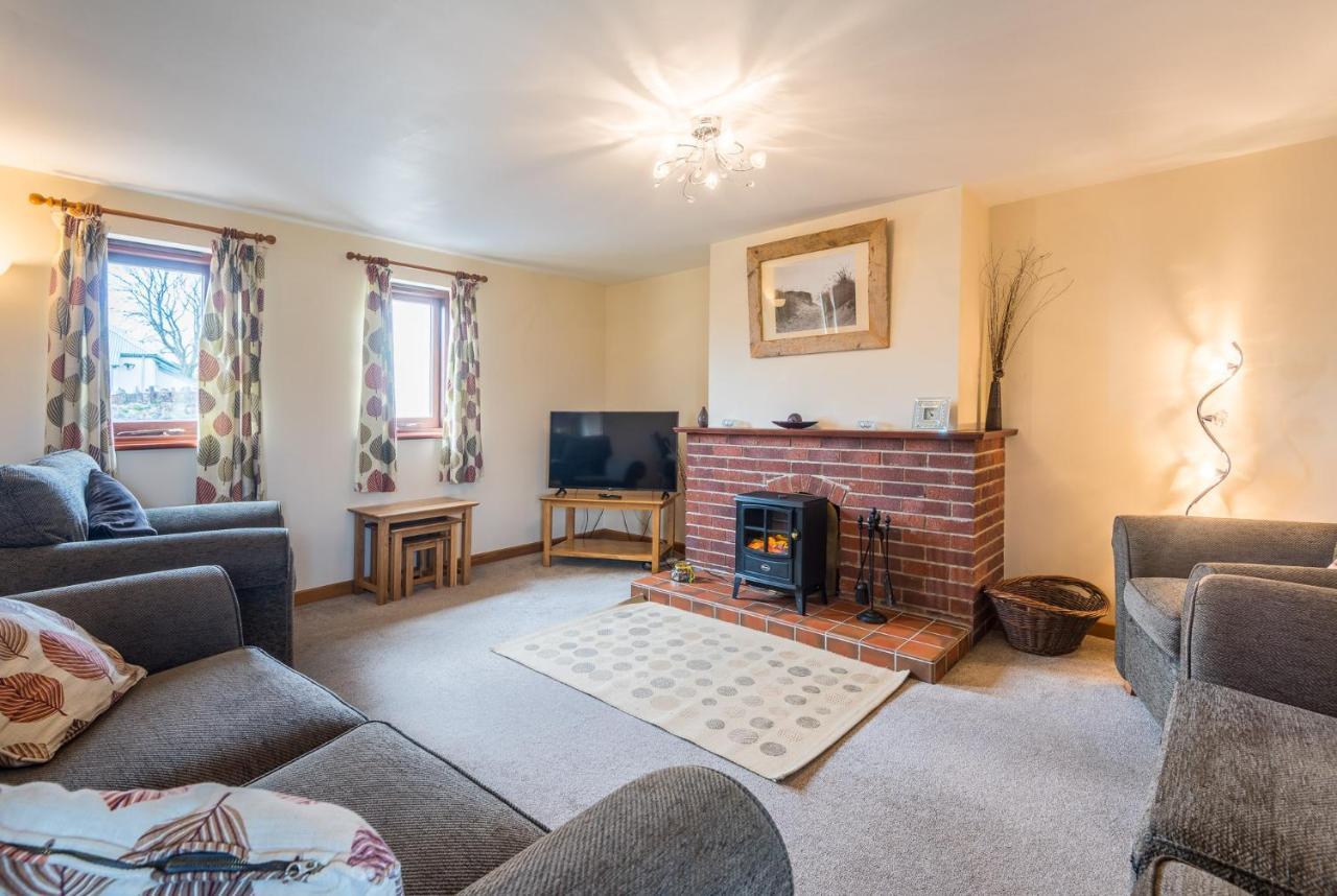 Well Farm Cottages North Tamerton Exteriör bild