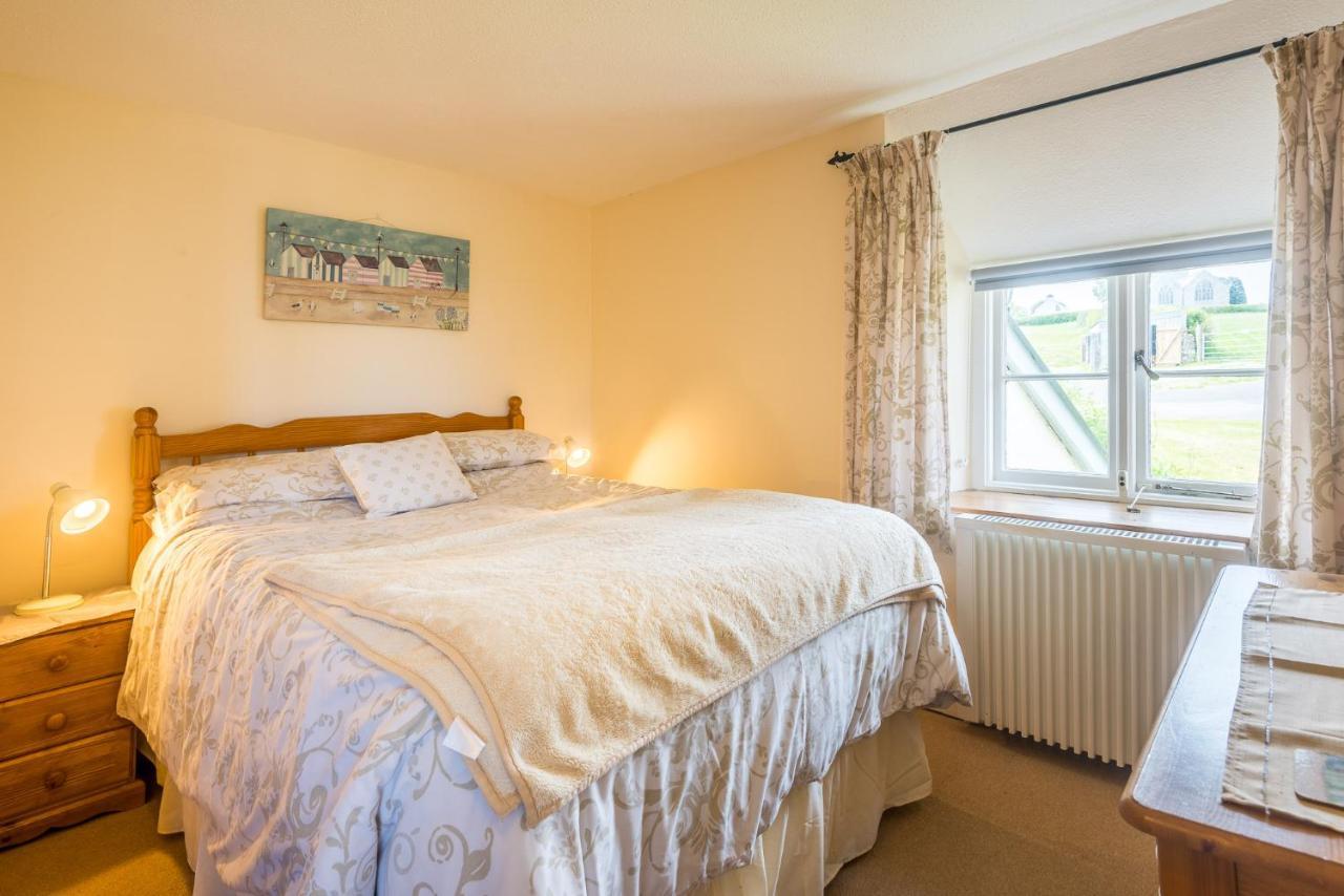 Well Farm Cottages North Tamerton Exteriör bild