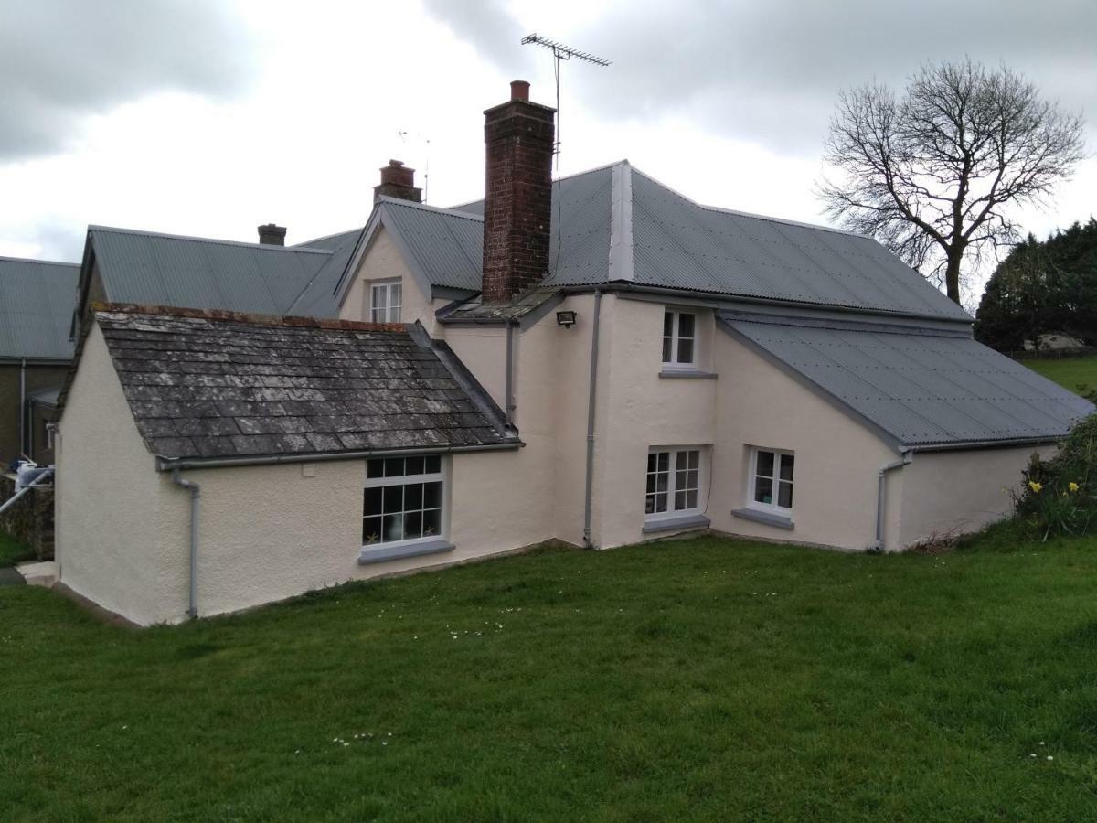 Well Farm Cottages North Tamerton Exteriör bild